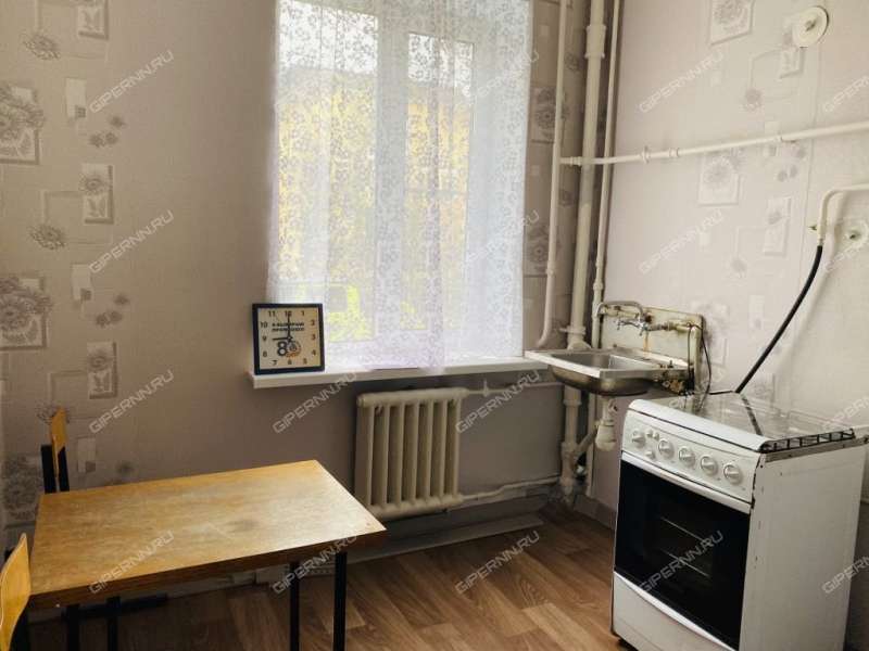 комната в доме 9 на Молодёжном проспекте