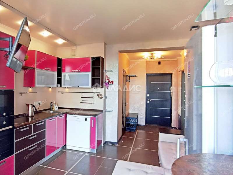 однокомнатная квартира на Волжской набережной дом 8