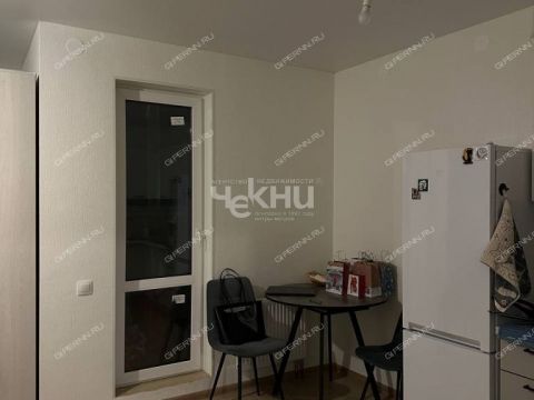 kvartira-studiya-prosp-geroev-donbassa-d-3 фото