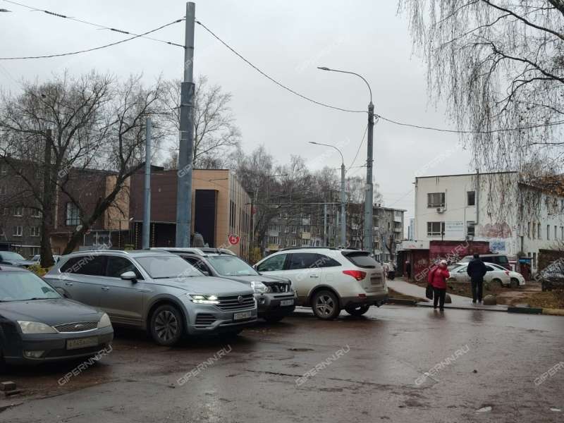 здание под торговую площадь, недвижимость под медицинские учреждения на улице Ефремова