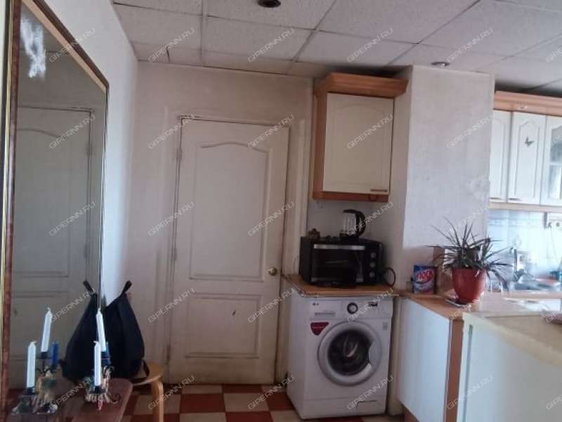 трёхкомнатная квартира на улице Карла Маркса дом 32