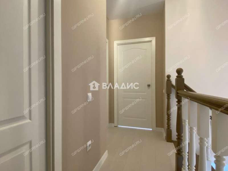 дом на улице Васильковая деревня Крутая