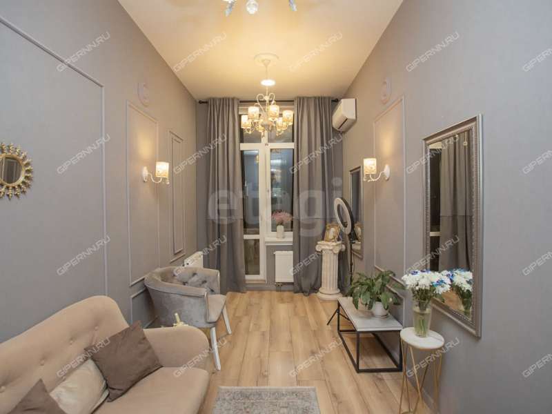 трёхкомнатная квартира на улице Июльских Дней дом 1 к2