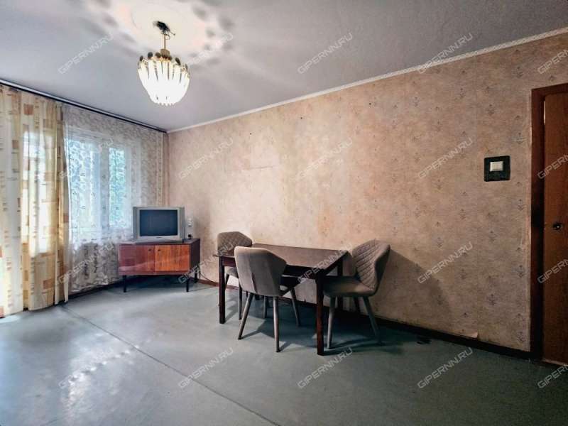 трёхкомнатная квартира на улице Мельникова дом 18