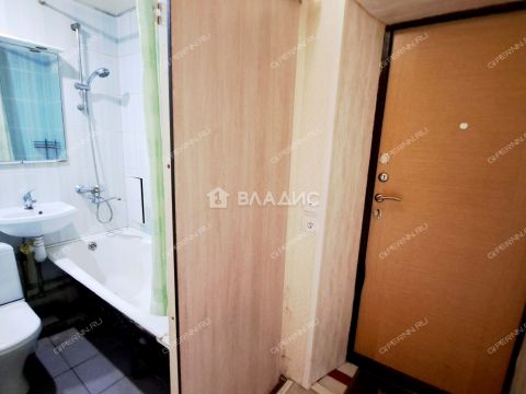 1-komnatnaya-poselok-40-let-oktyabrya-ul-zenitchikov-d-11 фото