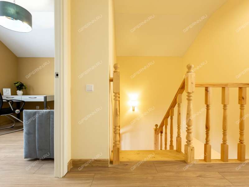 дом на Ореховая деревня Крутая