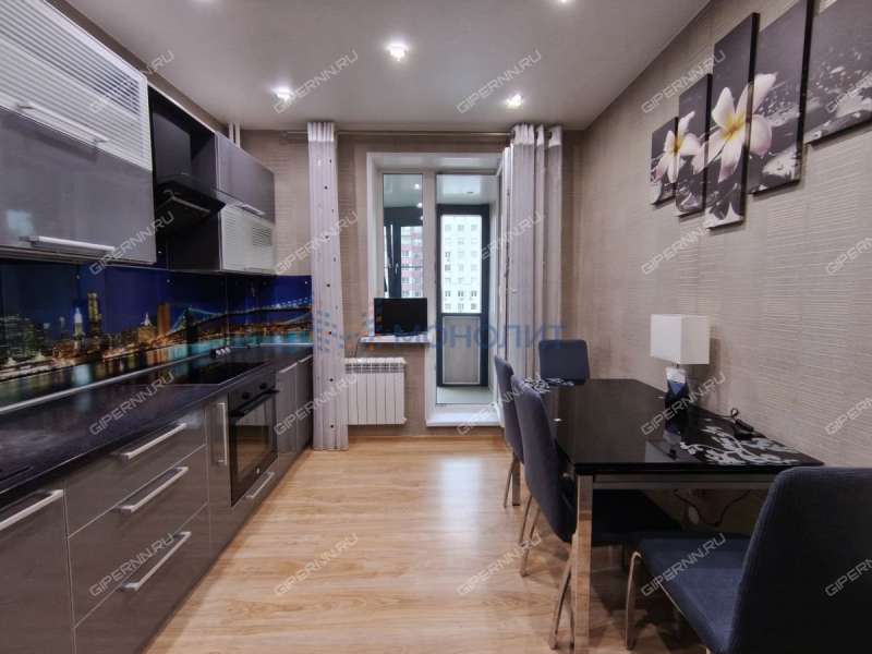 двухкомнатная квартира на бульваре 60-летия Октября дом 25 к2