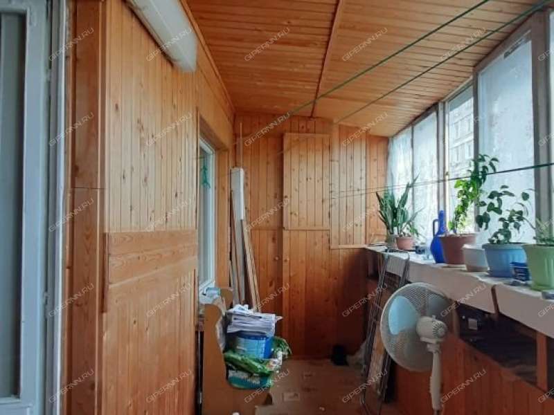 четырёхкомнатная квартира на улице Карла Маркса дом 24