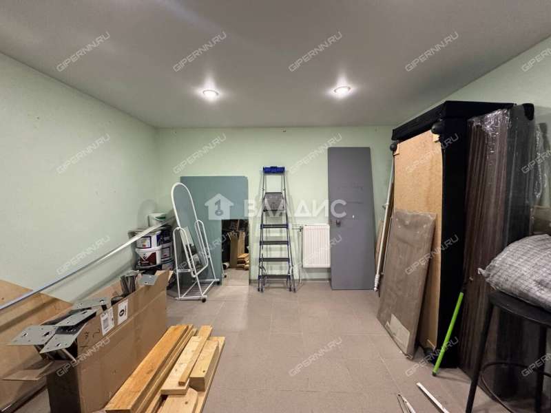 здание под офис, торговую площадь на Большей Печёрской улице