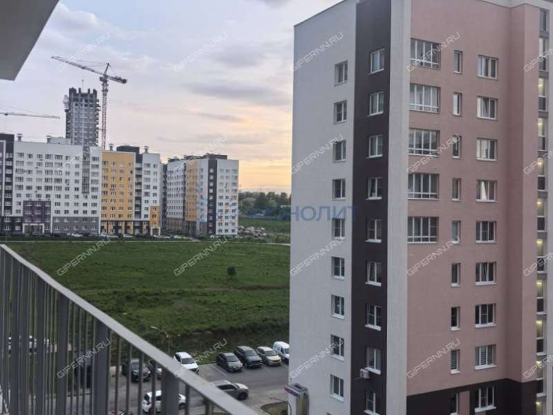 квартира-студия на проспекте Героев Донбасса дом 11