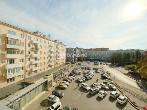 3-komnatnaya-pl-maksima-gorkogo-d-2 фото