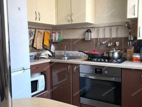 3-komnatnaya-ul-geroya-samochkina-d-13 фото