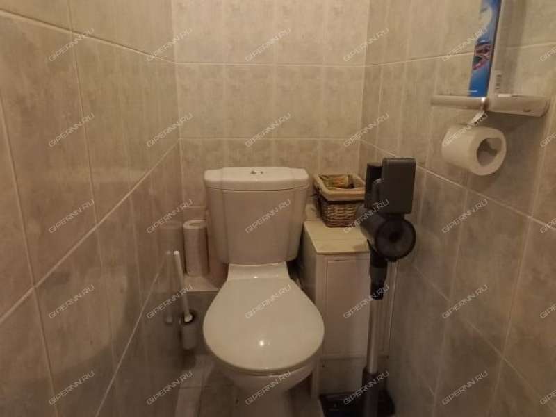 трёхкомнатная квартира на улице Политбойцов дом 10