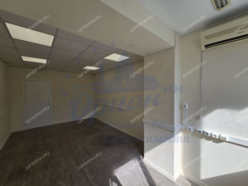 помещение под помещение свободного назначения на улице Максима Горького