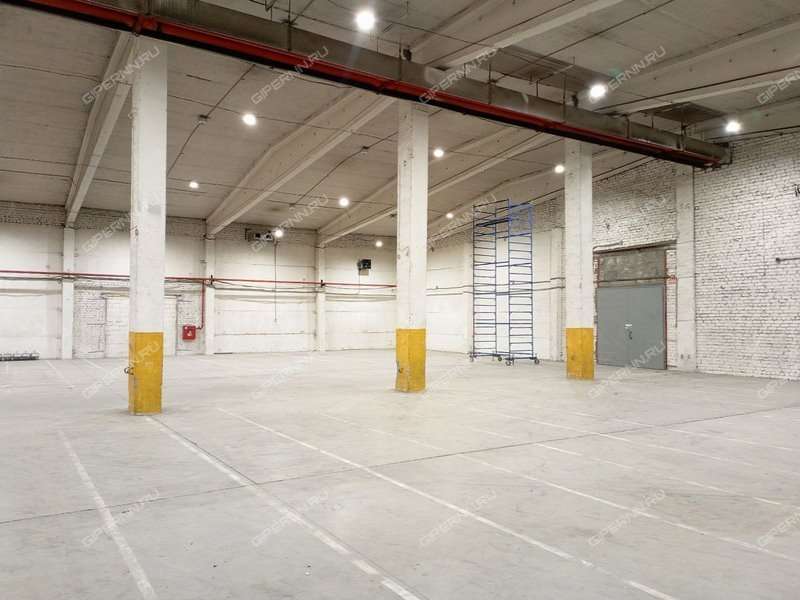 помещение под склад на улице Федосеенко