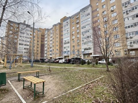 1-komnatnaya-ul-rodionova-d-195 фото