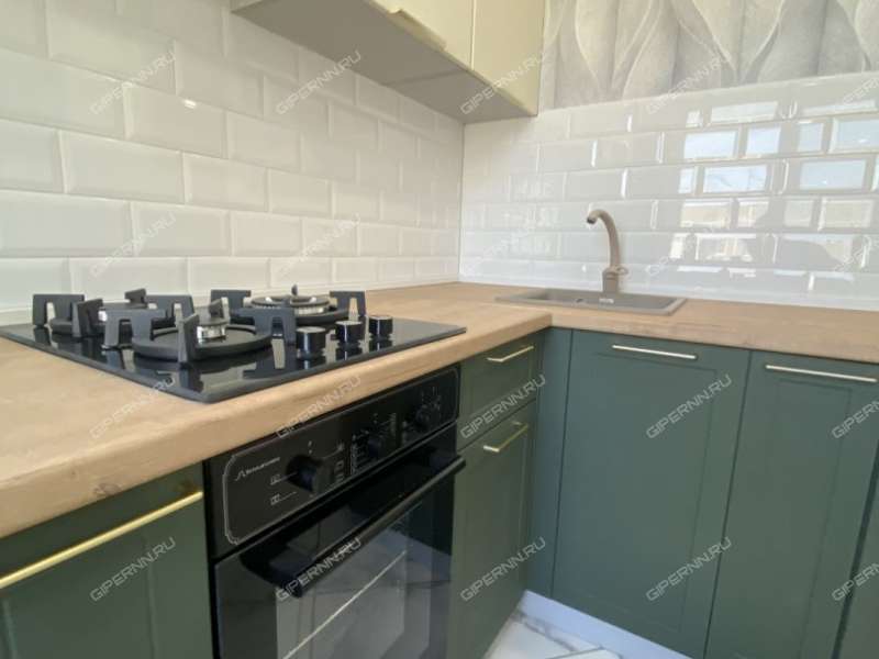 трёхкомнатная квартира в 3-м микрорайоне дом 16 город Кстово