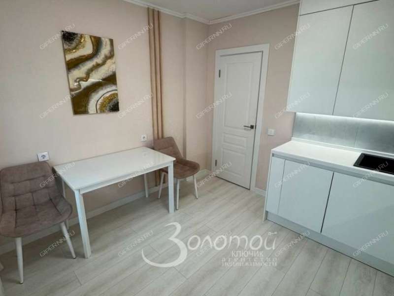 двухкомнатная квартира на улице Академика Сахарова дом 109/2