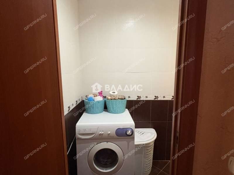 трёхкомнатная квартира на улице Маршала Казакова дом 6А