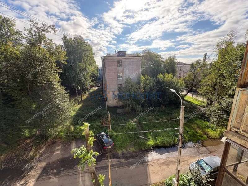 трёхкомнатная квартира на улице Героя Безрукова дом 8