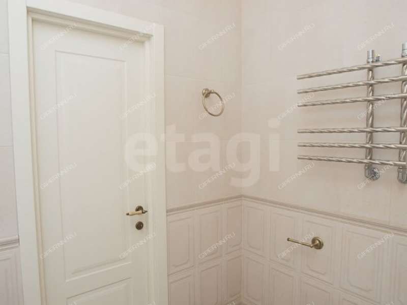 трёхкомнатная квартира на улице Июльских Дней дом 1 к2