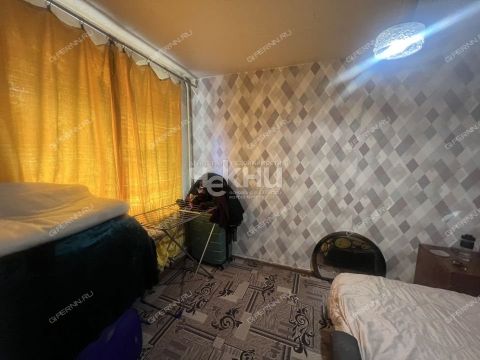 2-komnatnaya-ul-svetloyarskaya-d-25 фото