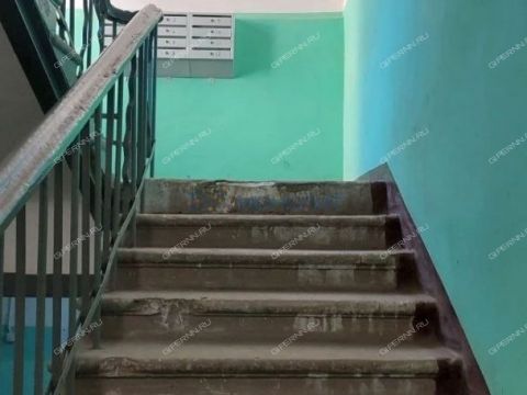 3-komnatnaya-ul-gvardeycev-d-8 фото