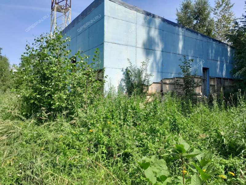 здание под склад, производственную площадь на Центральной улице деревня Высоково