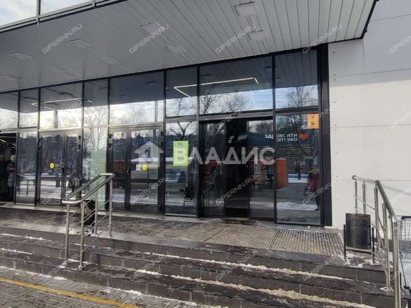 помещение под помещение свободного назначения на Южном шоссе