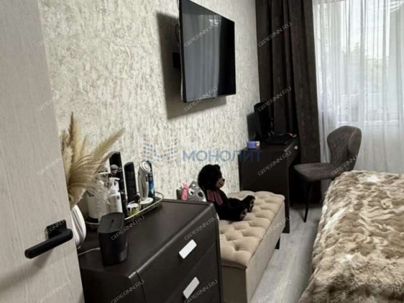 трёхкомнатная квартира на улице Коминтерна дом 16