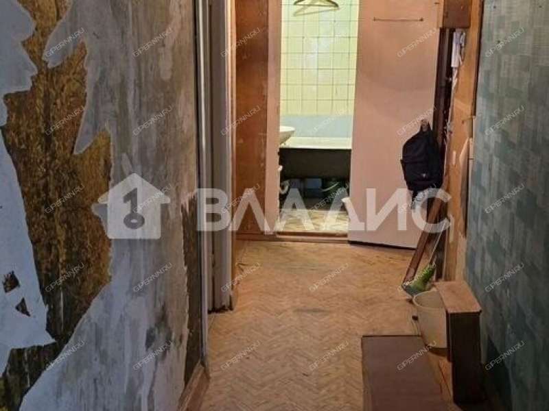 трёхкомнатная квартира на улице Маршала Голованова дом 33