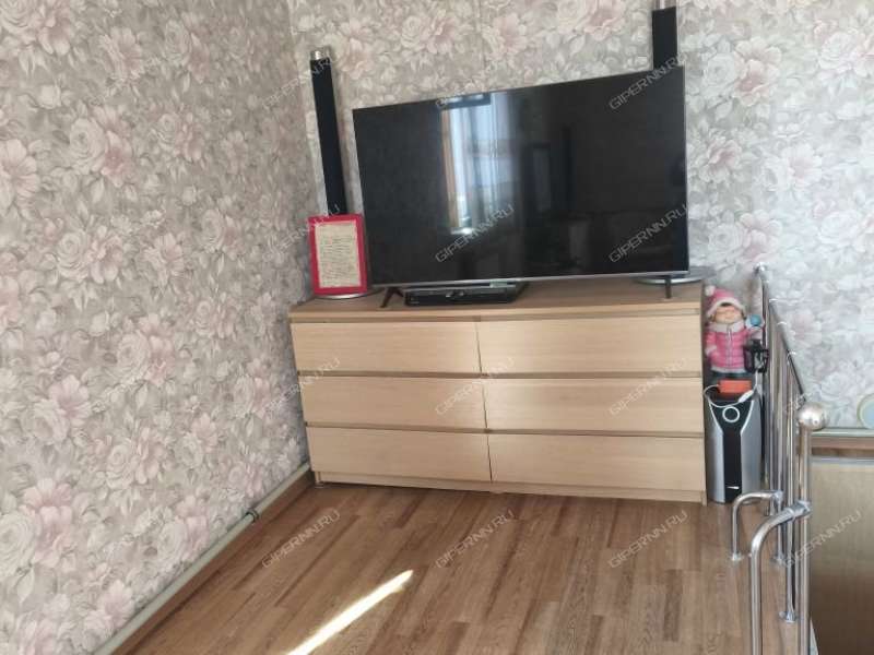дом на Магистральной улице село Большая Ельня