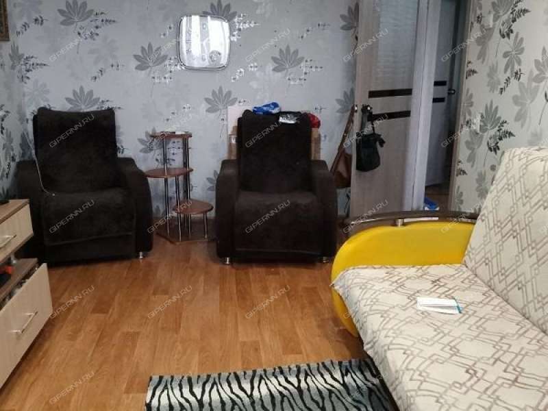 двухкомнатная квартира на улице Бубнова дом 8