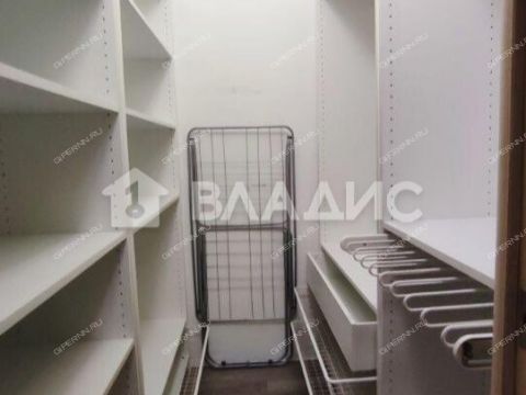 1-komnatnaya-b-r-60-letiya-oktyabrya-d-5a фото