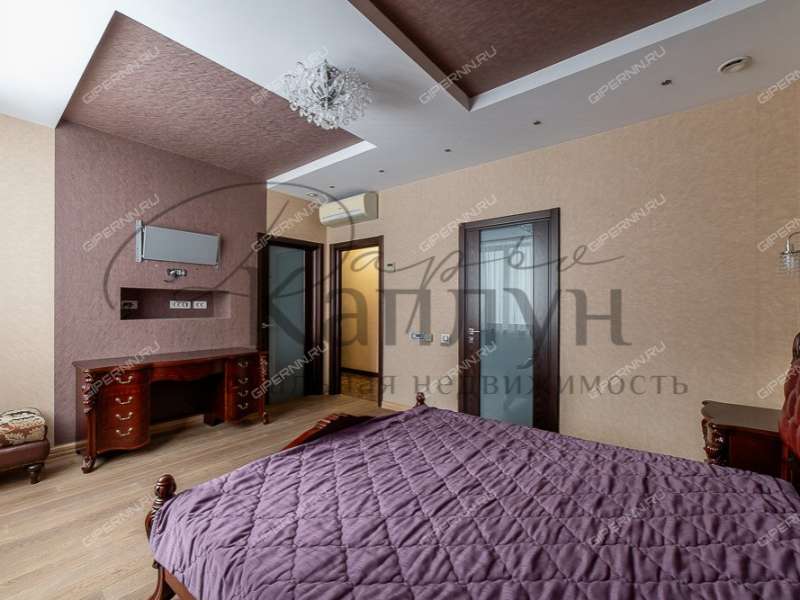 четырёхкомнатная квартира на Славянской улице дом 23