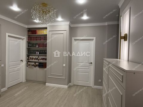 4-komnatnaya-pl-sennaya-d-1 фото