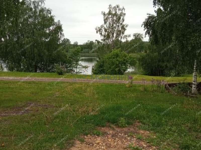 дом на улице 40 лет Победы деревня Пияичное