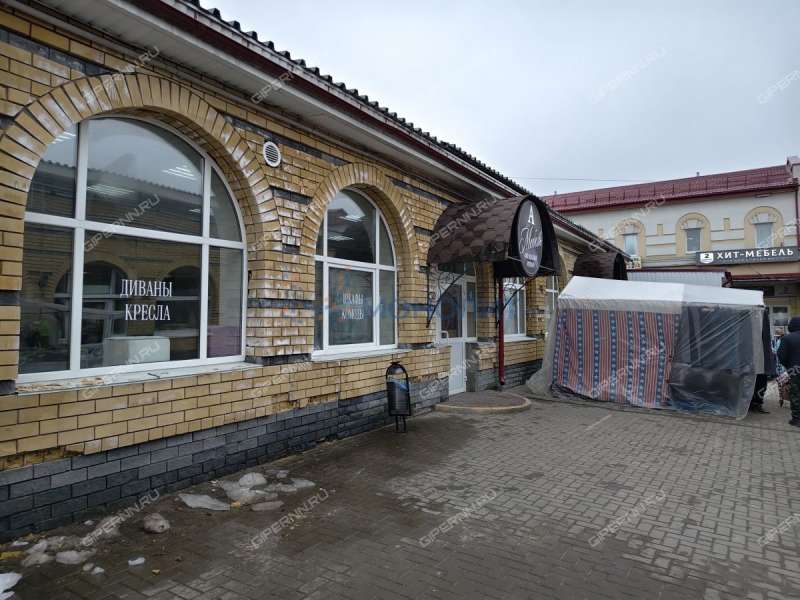 помещение под помещение свободного назначения, торговую площадь на Советской площади город Балахна