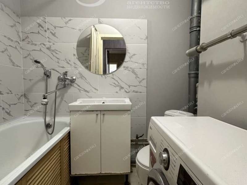 двухкомнатная квартира на Бурнаковской улице дом 51