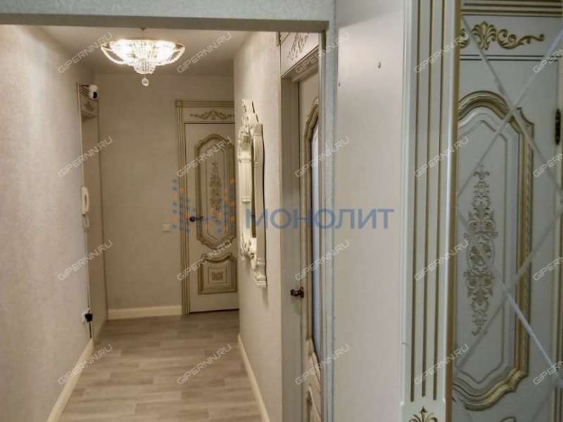 трёхкомнатная квартира на улице Верхнепечёрская дом 8