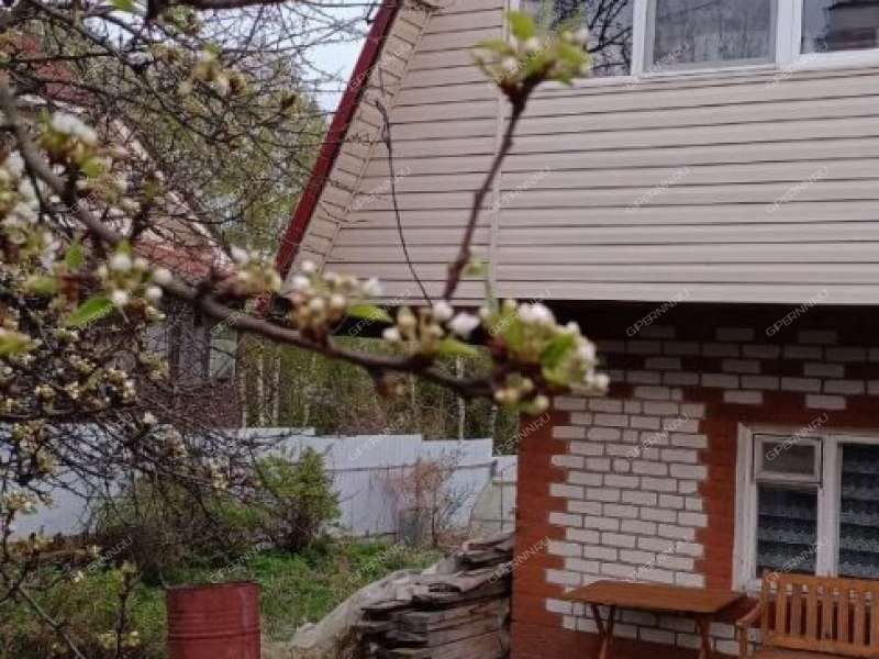 дом на улице Ограда село Татинец