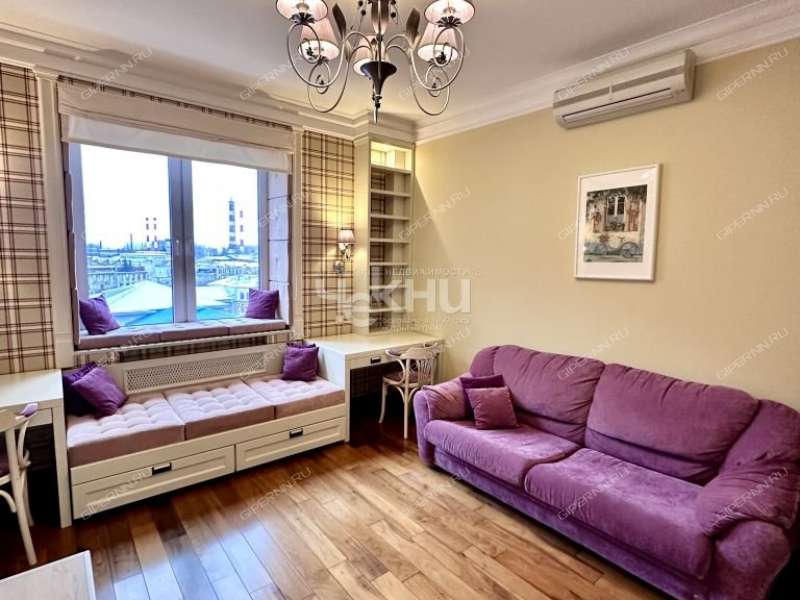 трёхкомнатная квартира на улице Коминтерна дом 139