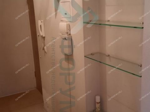 1-komnatnaya-ul-surikova-d-10 фото