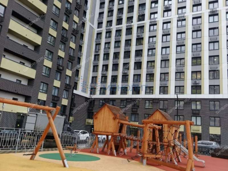 трёхкомнатная квартира на улице Родионова дом 31