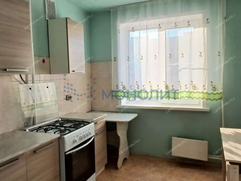 двухкомнатная квартира на улице Верхнепечёрская дом 12