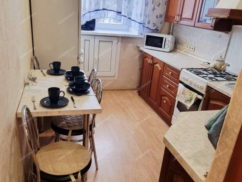 трёхкомнатная квартира в посёлке Санаторий Зелёный город дом 14