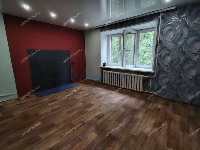 четырёхкомнатная квартира на улице Максима Горького дом 158