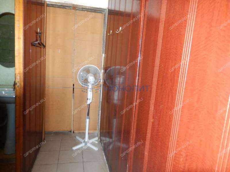 помещение под помещение свободного назначения, торговую площадь на улице Героя Давыдова