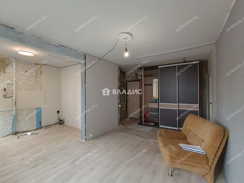 3-komnatnaya-ul-pyatigorskaya-d-12 фото