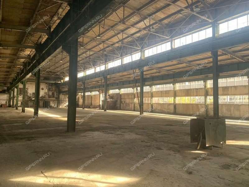 помещение под склад на улице Федосеенко